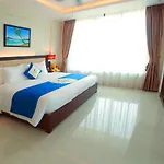 Blue Wave Hotel