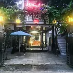 Mina Le Villa