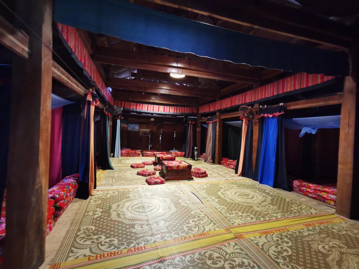 Hostel Lo Lo & Cafe Meo Vac