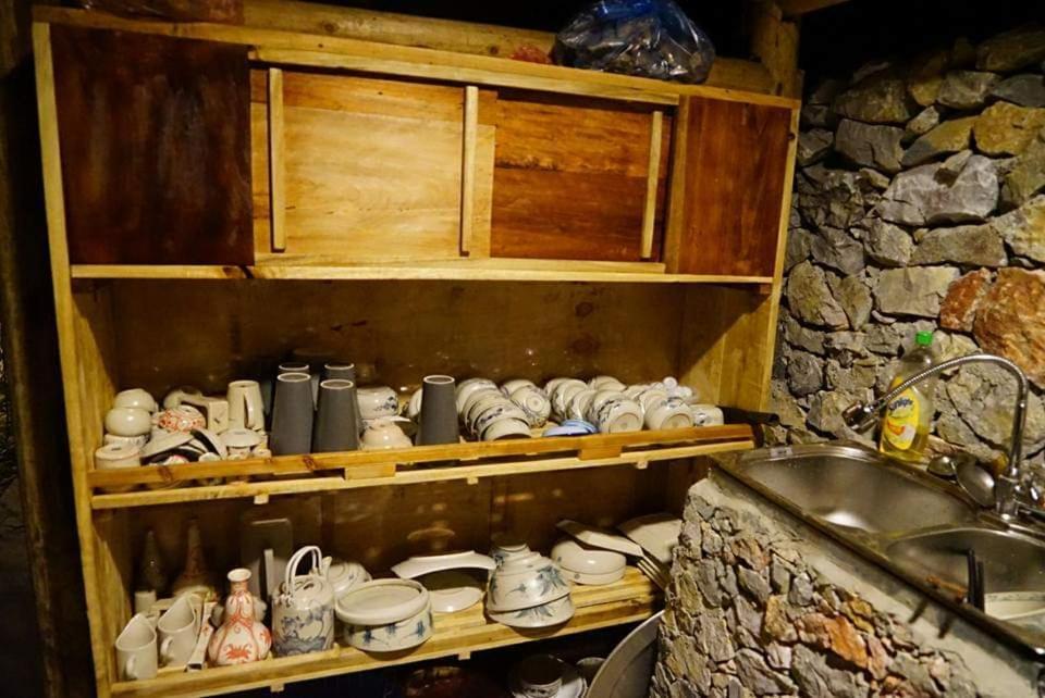 Hostel Lo Lo & Cafe *