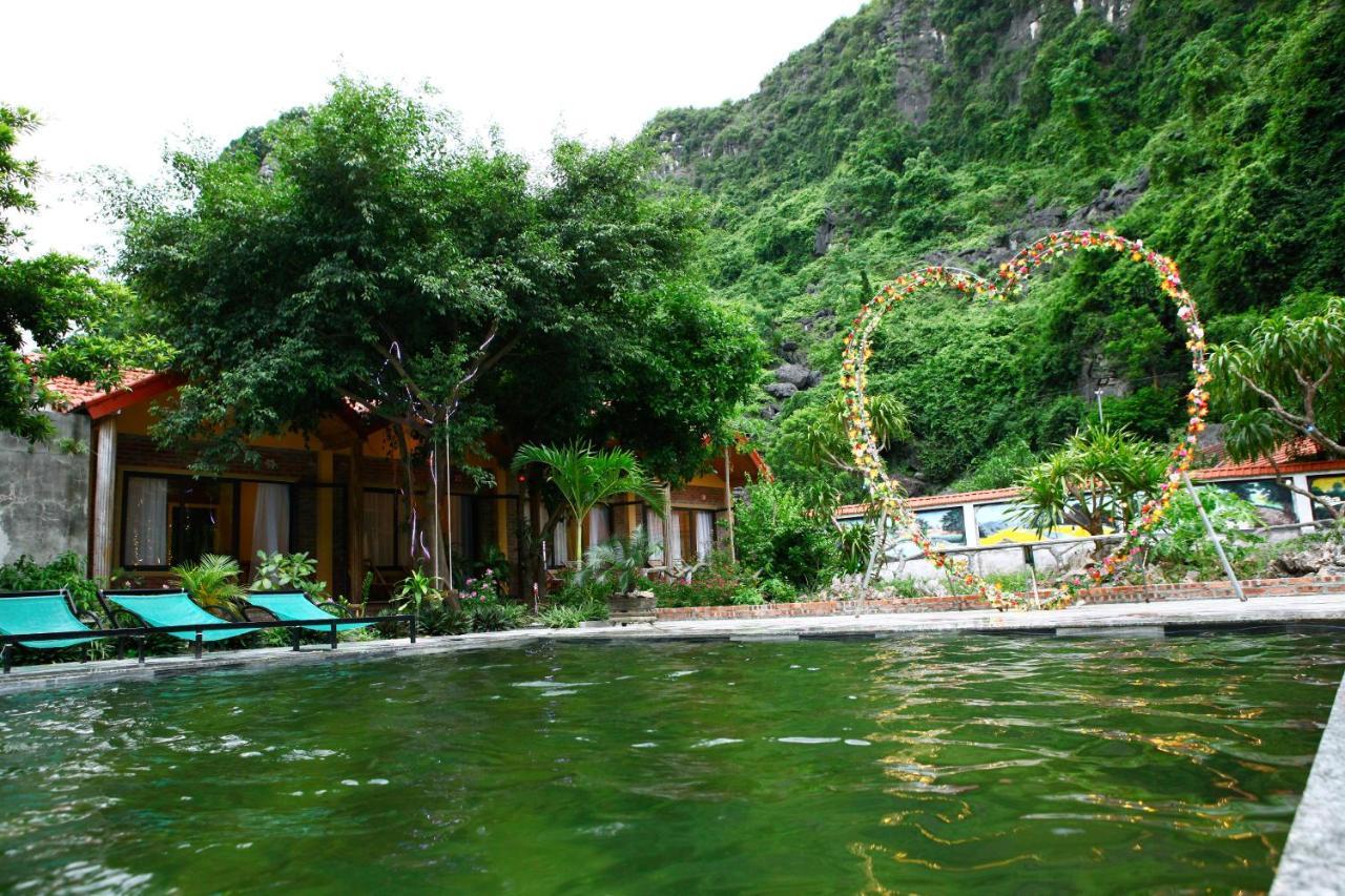 Tam Coc Valley *