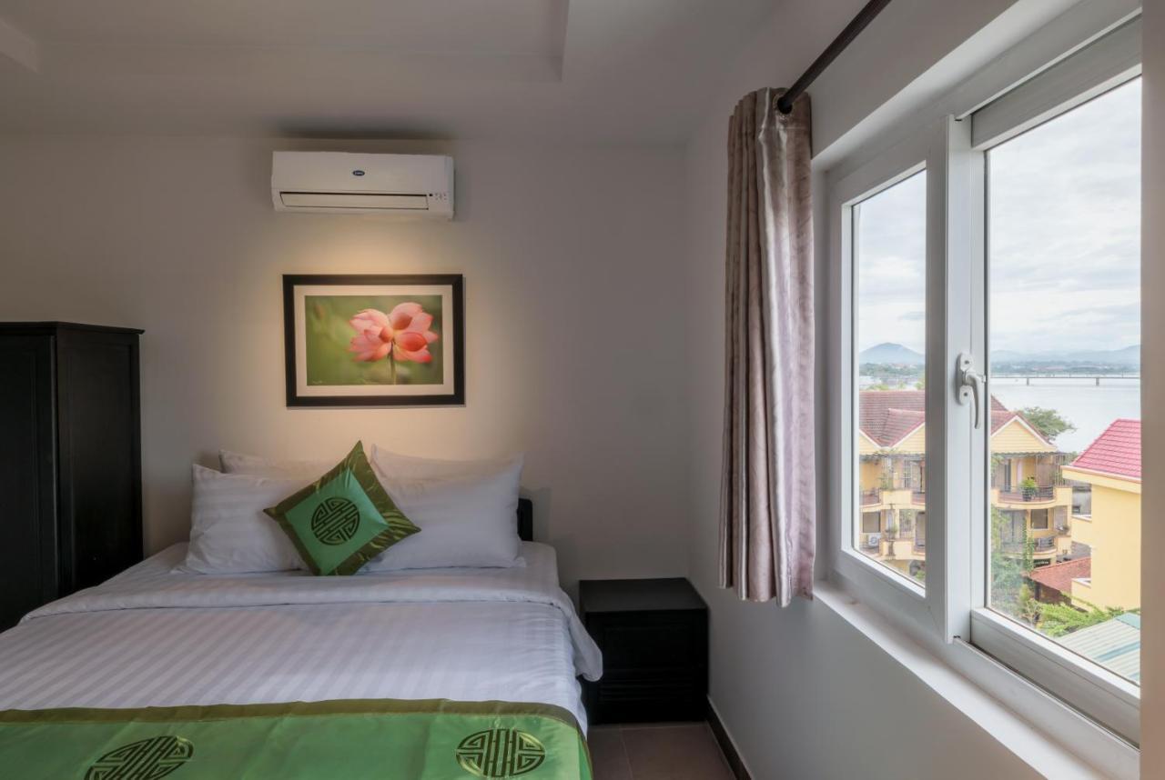 Homestay Charming Riverside *