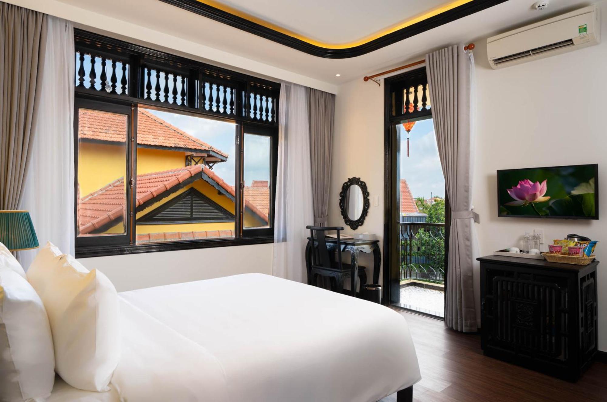 Lantern Boutique 4*