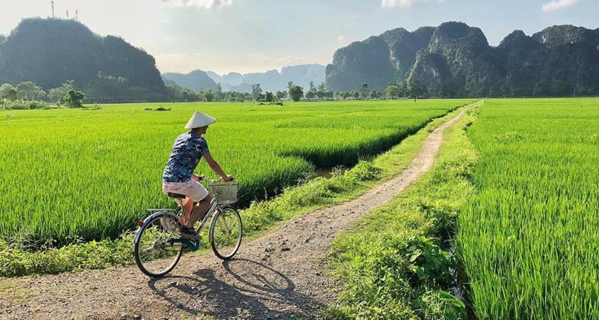 Tam Coc Valley *