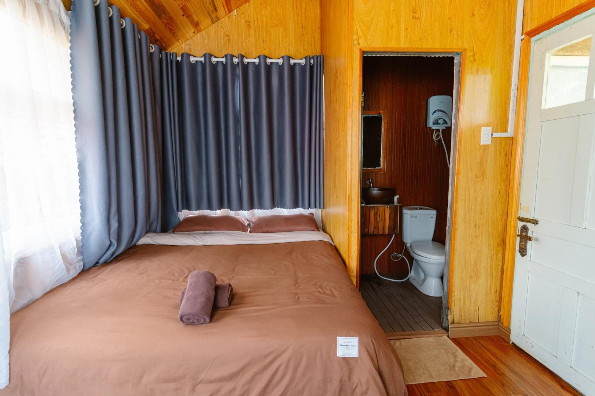 Lodge Hoang Gia Trang *