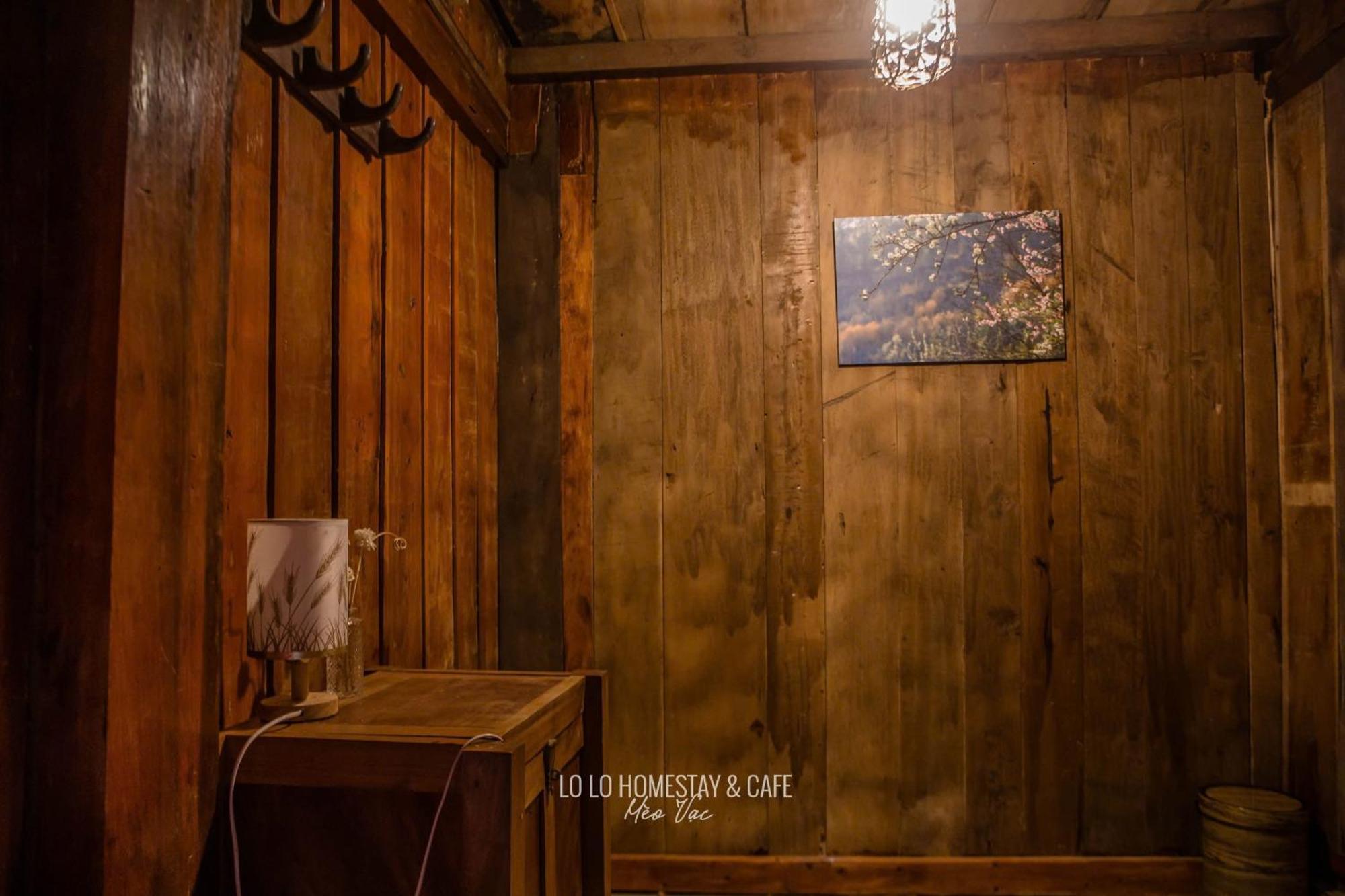 Hostel Lo Lo & Cafe Meo Vac