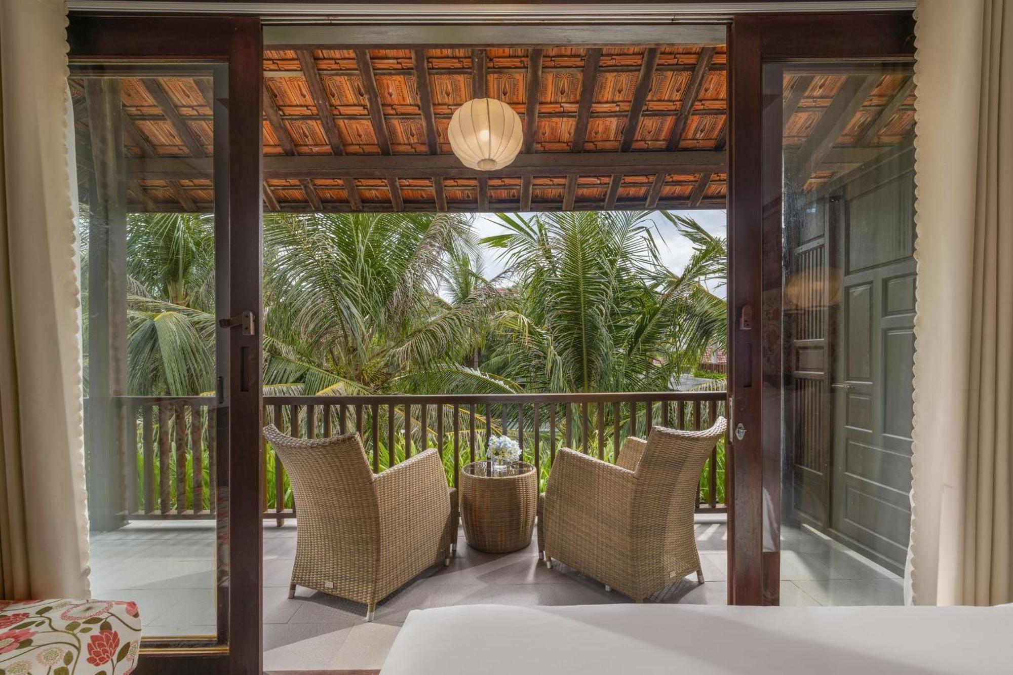 Resort Emerald Riverside
