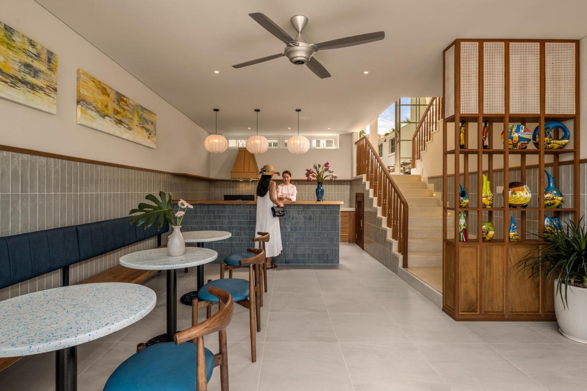 Spring Breeze Hotel 4*