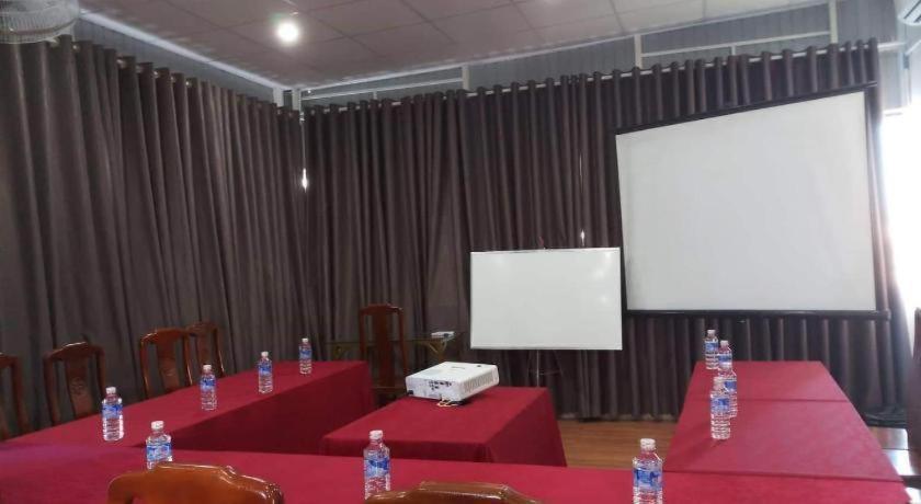 Yen Vy 04 Luxury Khách sạn 3*