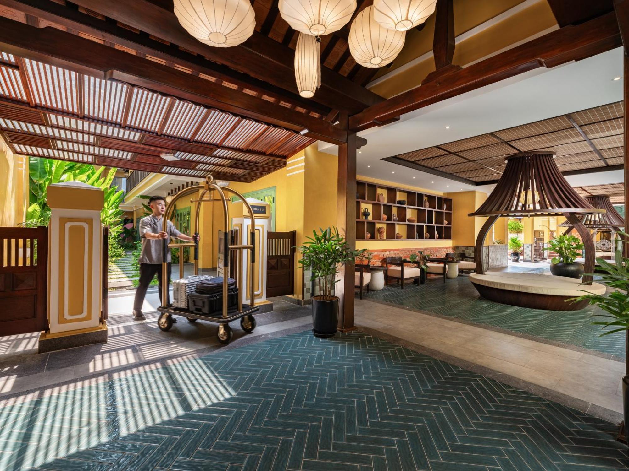 The Signature Hotel