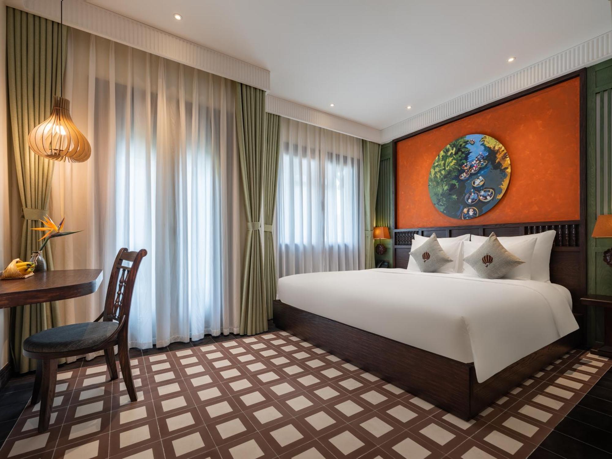 The Signature Hotel 5*