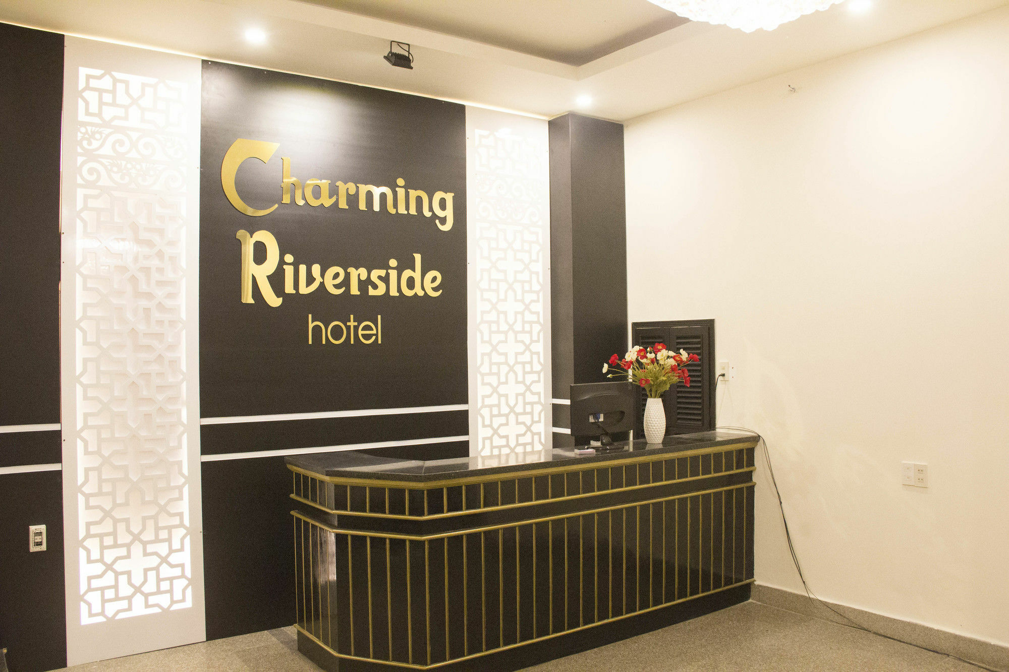 Homestay Charming Riverside