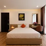 Emily Hotel & Apartment