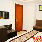 Lucky Star Hotel