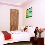Thanh Nhung Beach Da Nang Hotel