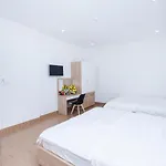 Lys Hotel