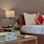 Delicate Serviced Apartment And Hotel