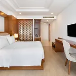 Paris Deli Danang Beach Hotel