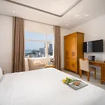 Royal Family Hotel