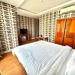 Din House