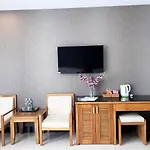 Anh Phuong Hotel & Apartment