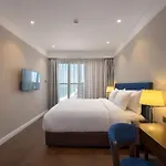 Luxury Beach Condo 5-Star, Rooftop Pool