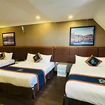 Pinus Hotel