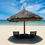 Sea View Villa In Wyndham Garden Cam Ranh