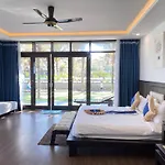 Starlight Villa Beach Resort & Spa