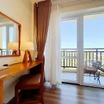 Aroma Beach Resort And Spa