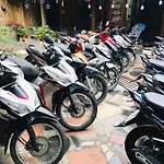 Green Hill Hostel & Tour