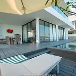 Casa Blanca Villas