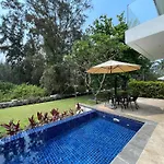 Luxury Pool Villa Close To The Private Beach