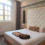 Khách Sạn Emerald Ocean