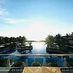 Seascape Villas In Long Beach Cam Ranh