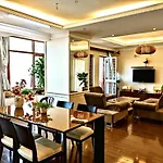 Anna Luxury Apartment