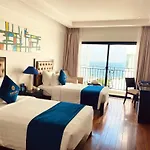 Sandals Island Hotel