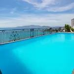 Daphovina Hotel