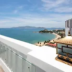 Daphovina Hotel