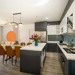 3-Bedrooms Monarchy Apartment Swing Pool Da Nang