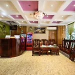 Ly Ly Hotel
