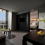 The Hem Hotel And Apartment