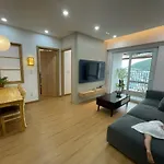 Happy Banana Apartment
