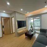Happy Banana Apartment