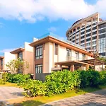 Sunny Smes - Virgo Nha Trang
