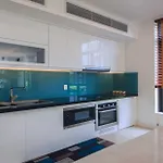 Sunny Smes - Virgo Nha Trang