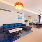 Sunny Smes - Virgo Nha Trang
