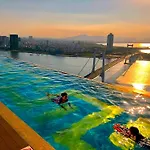 Golden Apartment In Da Nang Bay
