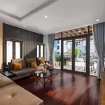 Palazzo Luxury Hotel