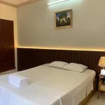 Lam Son Hotel